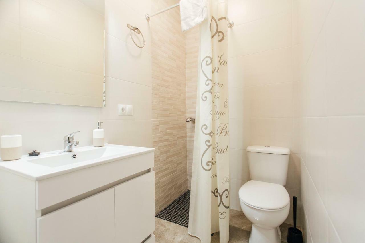 Wide And Diaphanous- 3bd 2bth- Alcazar Appartement Sevilla