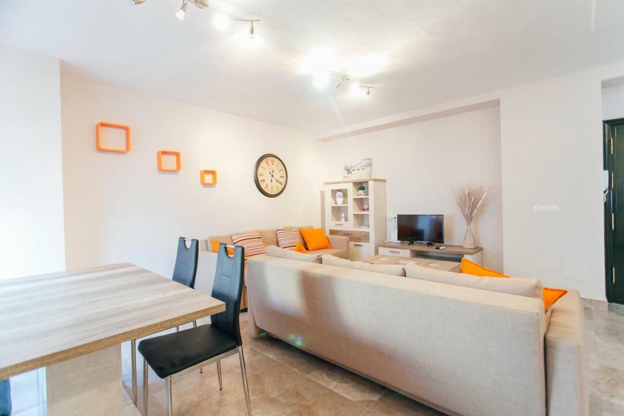 Appartement Wide And Diaphanous- 3bd 2bth- Alcazar